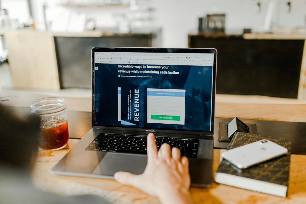 How to Get Traffic to Your Blog (Without Spending a Fortune)