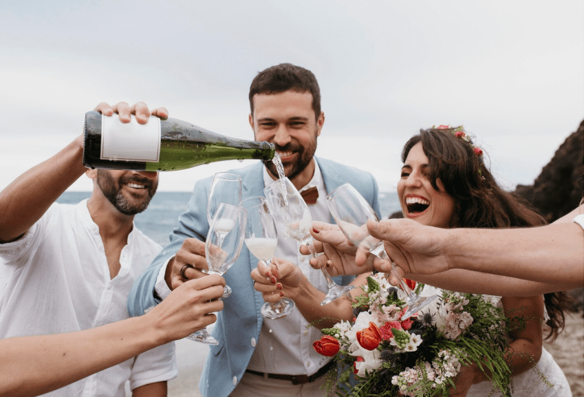 How to Pay for a Wedding Without Breaking Your Budget